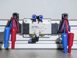 ELECTROVÁLVULA BIESTBALE 5/3